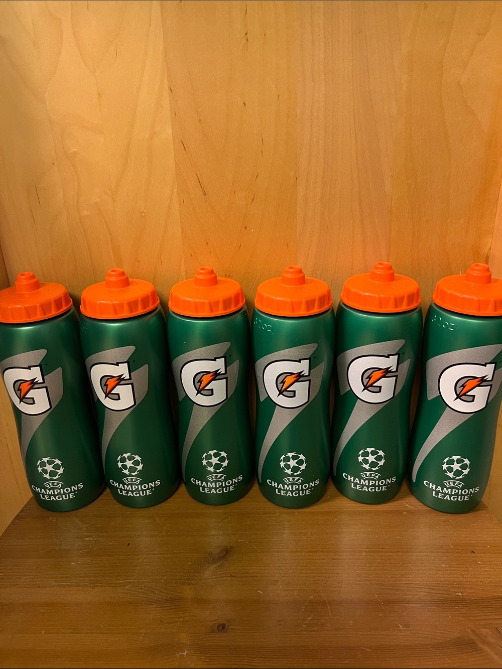 6 Gatorade Champion League UEFA 32 Oz Plastic Bottle New